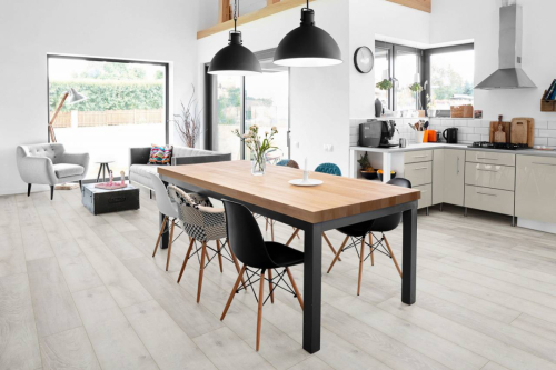 JT1436 Laminate 12mm, AC5/33, Krono-Original More-48hours ανθεκτικό στο νερό. Από €27,90/m2 Μόνο 22,00/m2+ΦΠΑ. Ενδείκνυται για οικιακή χρήση και βαριά επαγγελματική, λόγω της αντοχής του στο νερό έως 48 ώρες.